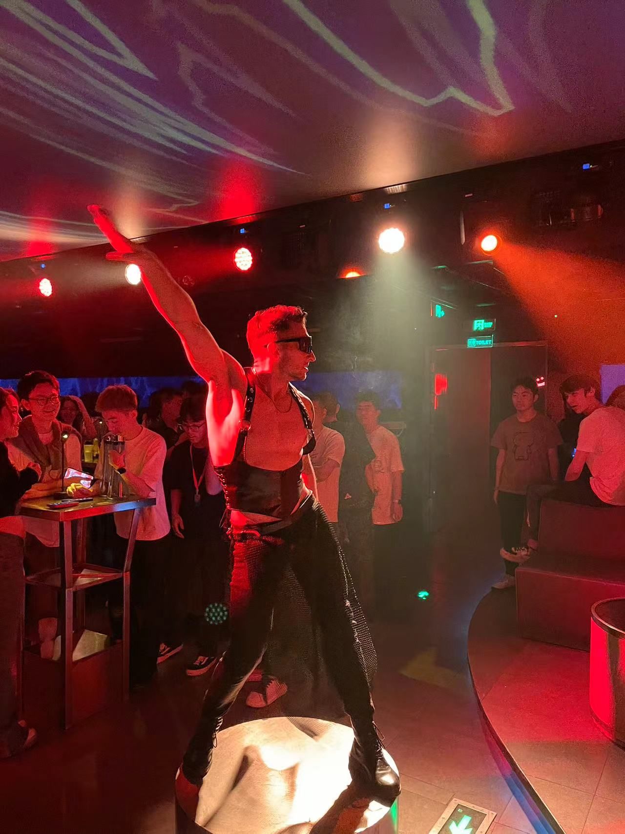 阜阳商务ktv是什么意思详解-阜南县ktv预定